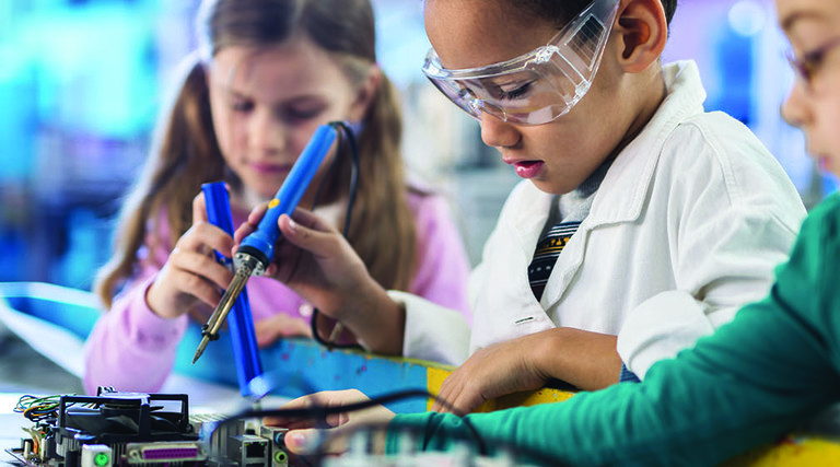 Makerspace Learning Makerspaces | EdTech Magazine